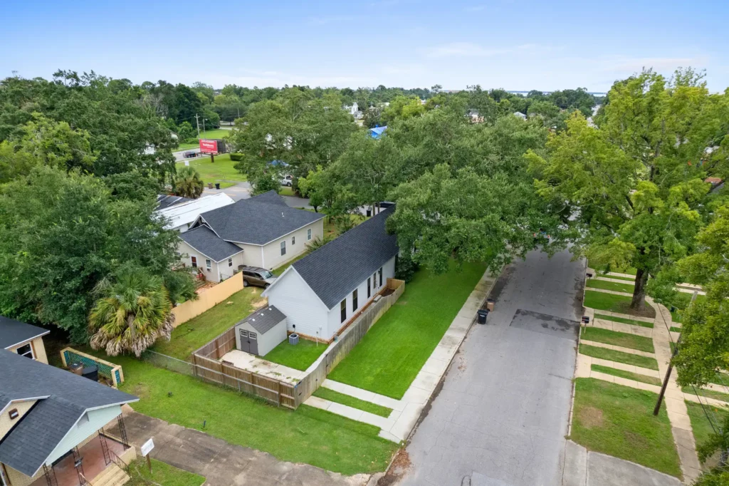 FAA Regulations for Drone Pilots in Florida: What Clients Should Know 1 residential aerial drone photography