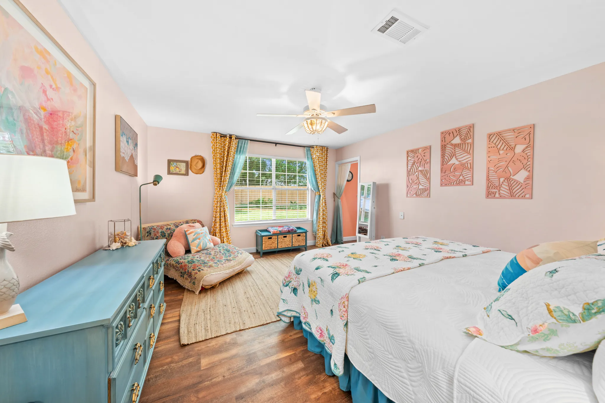Flash vs HDR: Why HDR Sells Pensacola Homes Faster 1 kdhproductions hdr photography for real estate