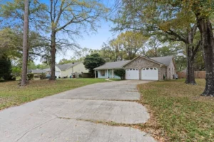 7 Common MLS Photo Mistakes Sellers Still Make – Pensacola Edition 8 reduced kdhproductions low res example mistake image 2