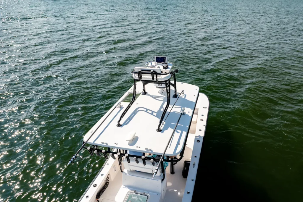 2023 Calcutta 263 Center Console 14