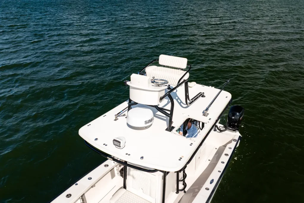 2023 Calcutta 263 Center Console 16