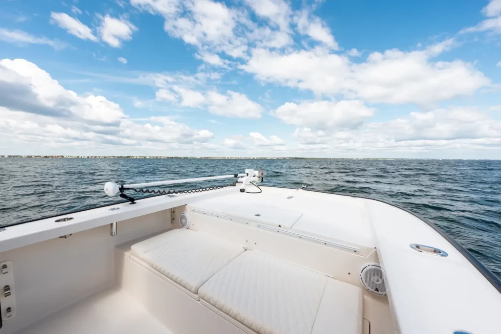 2023 Calcutta 263 Center Console 23