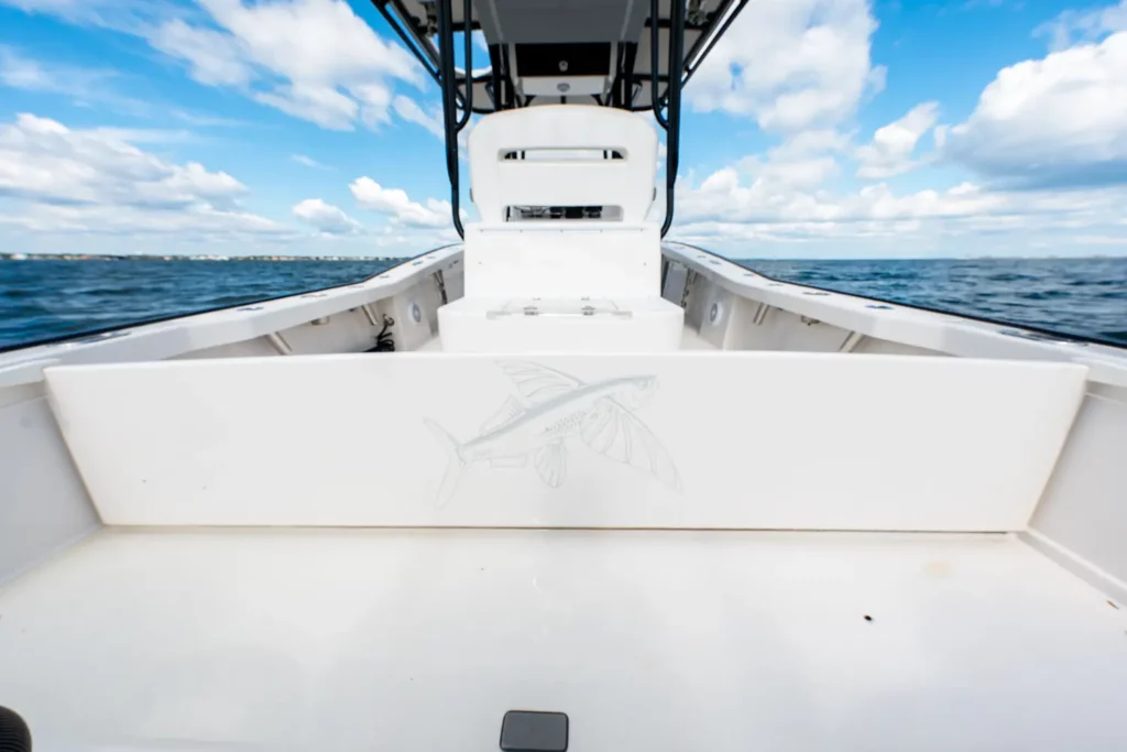 2023 Calcutta 263 Center Console 36