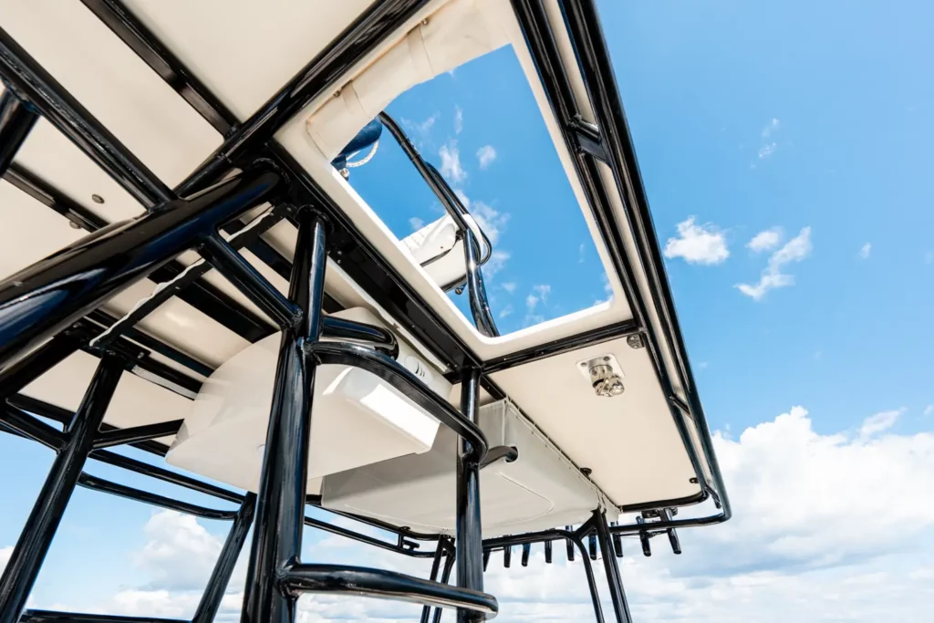 2023 Calcutta 263 Center Console 54