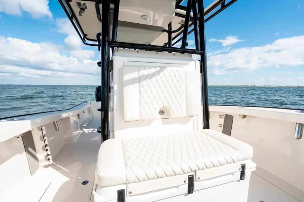 2023 Calcutta 263 Center Console 58