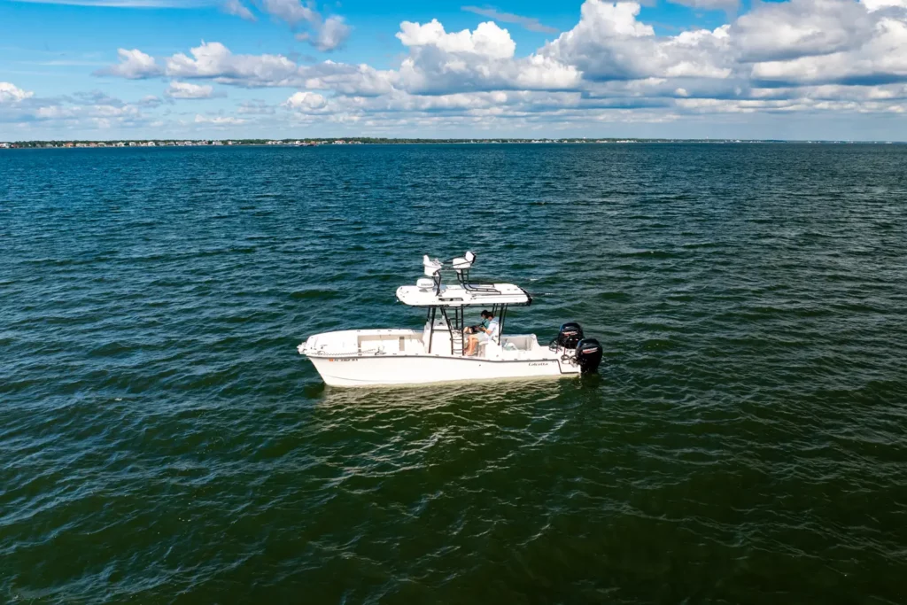 2023 Calcutta 263 Center Console 6