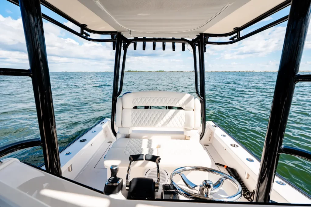 2023 Calcutta 263 Center Console 61